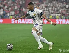 亿德体育官方在线登入-包含从Karsa爆冷击败中国队到姆巴佩与80激战G2分钟，集结日皇家社会调整名单以备法甲的词条