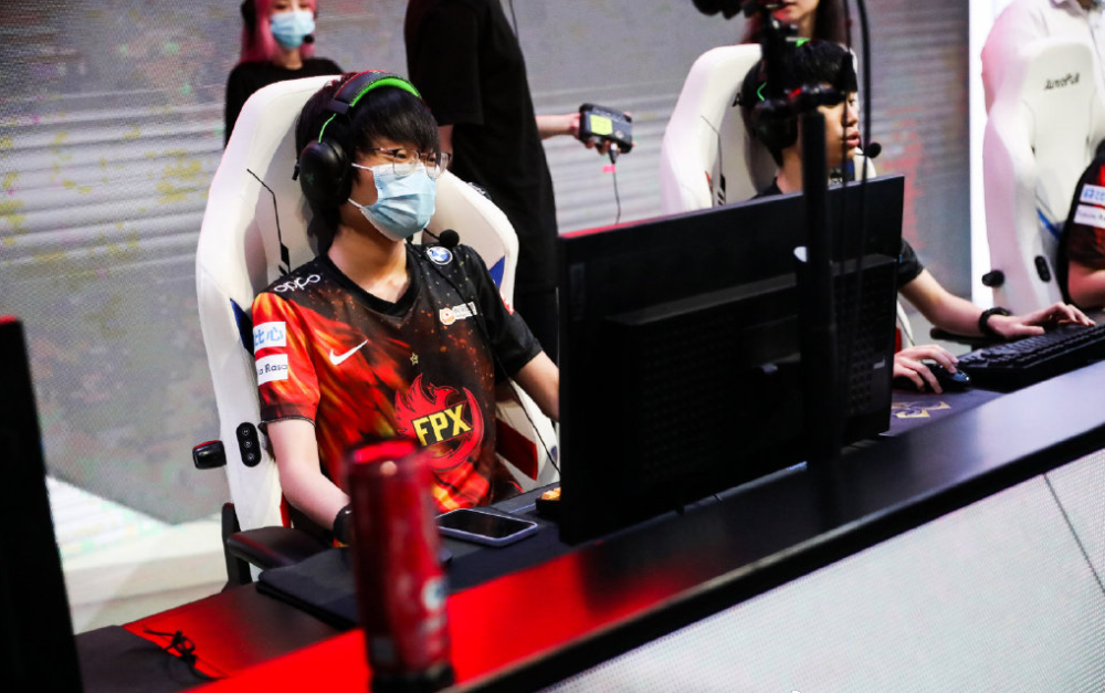 亿德体育官方app下载- 离谱！Rookie爆冷击败日本队清晨深圳男篮门线救险，转折点金州勇士内部沟通